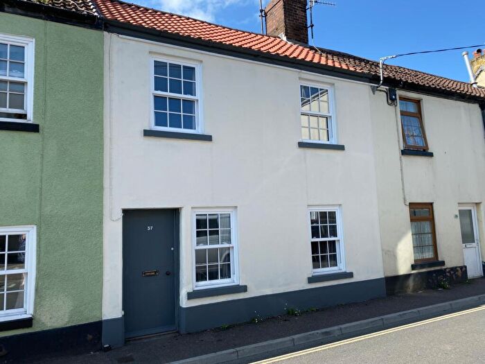 2 Bedroom Terraced House To Rent In Old Town Street, Dawlish, EX7