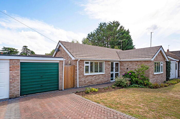 2 Bedroom Detached Bungalow For Sale In Glen Close, Shipston-on-stour, CV36