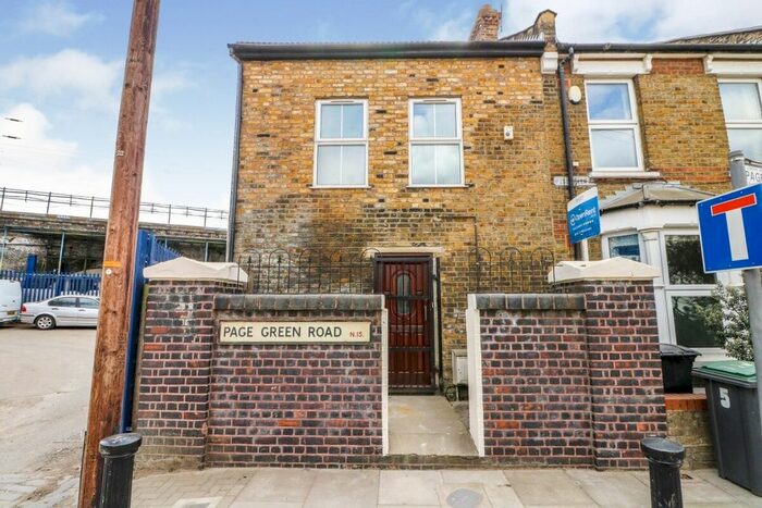 2 Bedroom Flat To Rent In Page Green Road, London, N15