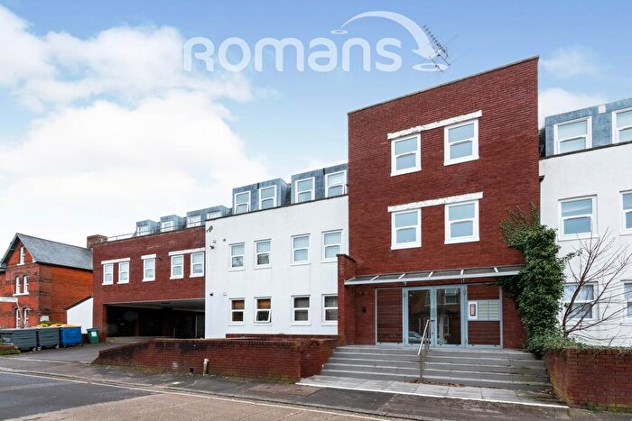 2 Bedroom Flat To Rent In Darwell House, Essex Road, Basingstoke, RG21