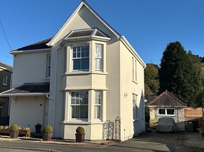 3 Bedroom Detached House For Sale In Glanrhyd Road, Ystradgynlais, Swansea., SA9