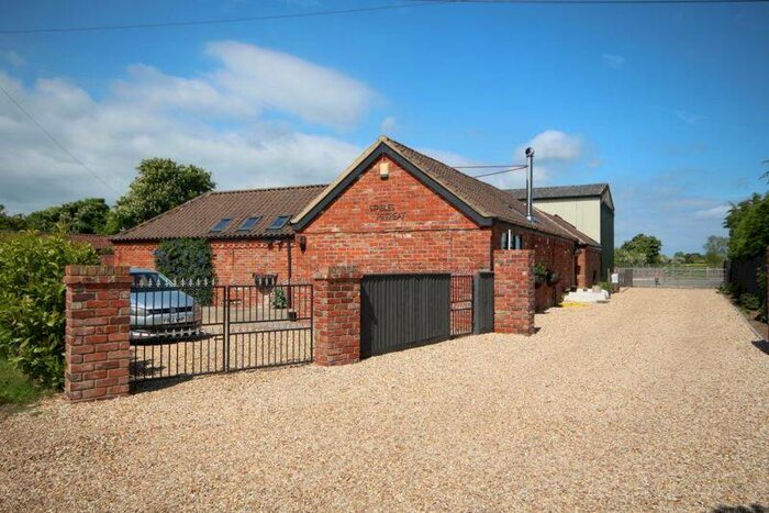 4 Bedroom Detached House For Sale In Newbridge Lane, Covenham St. Mary, LN11