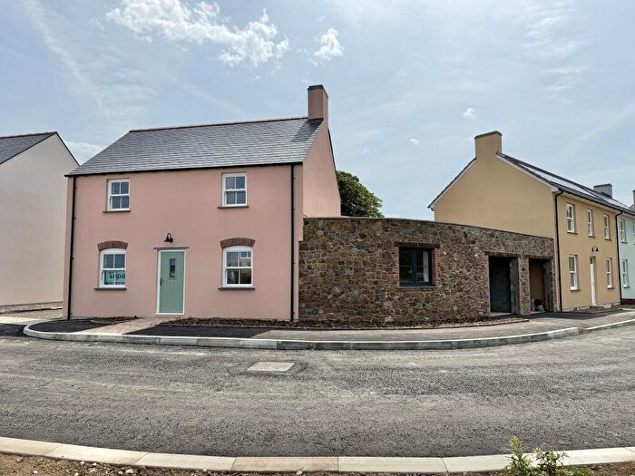 4 Bedroom Link Detached House For Sale In Court Meadow, Letterston, SA62