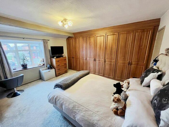 3 Bedroom Terraced House For Sale In Longsight, Harwood, BL2
