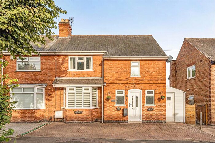 3 Bedroom Semi Detached House For Sale In Whitehouse Avenue, Loughborough, LE11