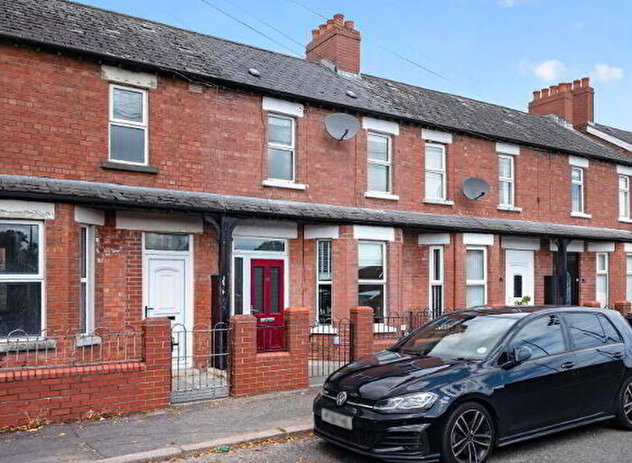 3 Bedroom Mid Terraced House For Sale In Dundela Crescent, Belfast, BT4