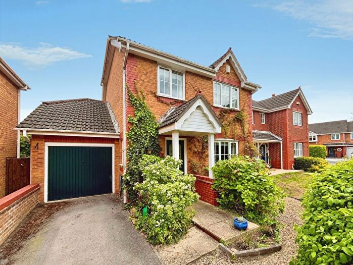 4 Bedroom Detached House For Sale In Barrington Avenue, The Reddings, Cheltenham, GL51