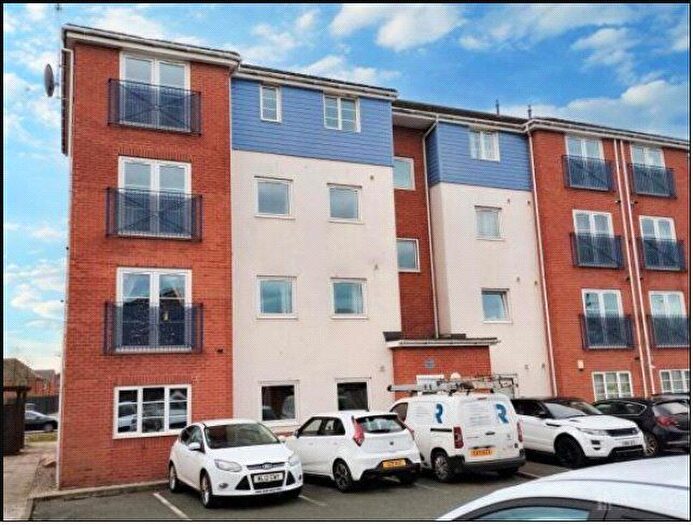 2 Bedroom Flat For Sale In Old Coach Road, Runcorn, Cheshire, WA7