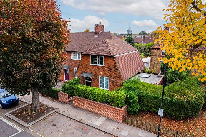 3 Bedroom Property For Sale In Sundew Avenue, W12
