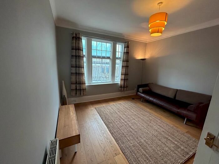 1 Bedroom Flat To Rent In George Street, City Centre, Aberdeen, AB25
