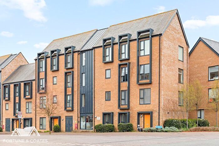 2 Bedroom Flat For Sale In Barnfield Way, Newhall, Harlow, CM17