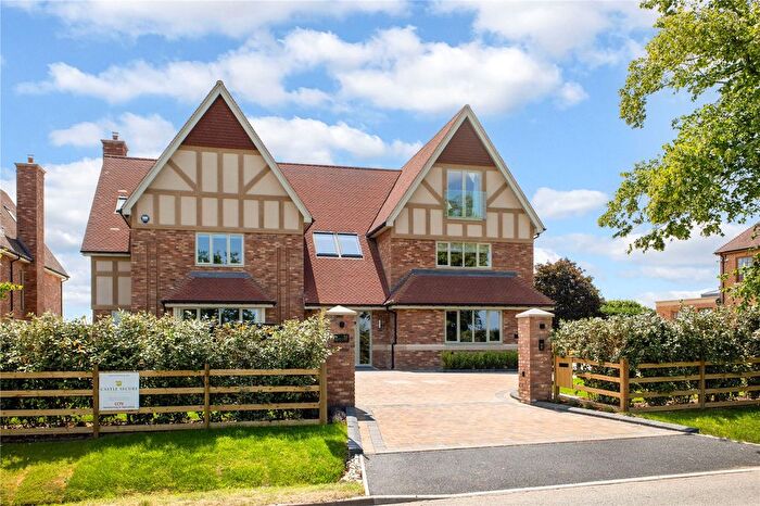 6 Bedroom Detached House To Rent In Kenilworth Road, Knowle, Solihull, West Midlands, B93