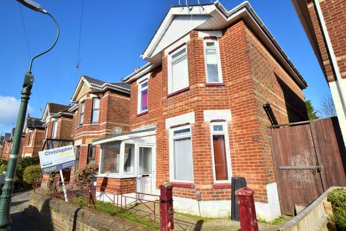 5 Bedroom House To Rent In Hankinson Road, , Bournemouth, BH9