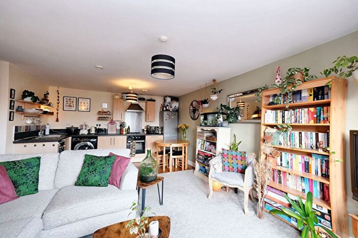 2 Bedroom Flat For Sale In Devonshire Road, Eccles, M30