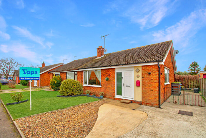 2 Bedroom Semi-Detached Bungalow For Sale In Woodlands, Ipswich, IP9