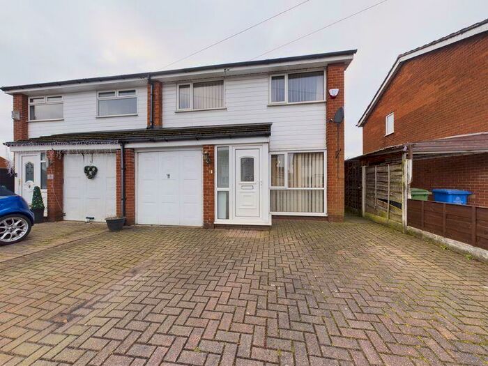 3 Bedroom Semi-Detached House To Rent In Dane Avenue, Partington, M31