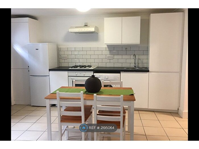 1 Bedroom Flat To Rent In Railton Road, London, SE24
