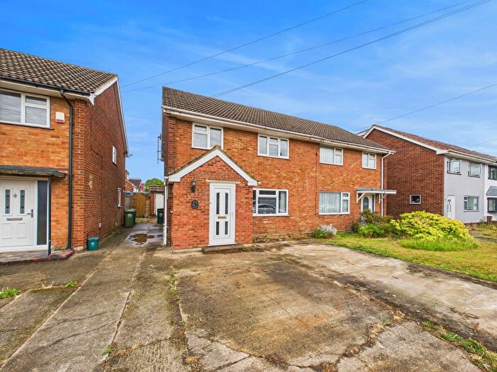 3 Bedroom Semi-Detached House For Sale In Britannia Way, Stanwell, Staines-Upon-Thames, Surrey, TW19