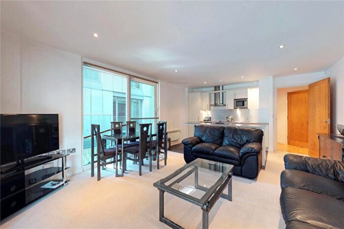 2 Bedroom Apartment To Rent In Brewery Square, London, EC1V