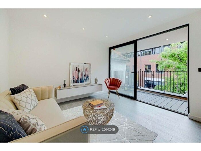 2 Bedroom Flat To Rent In High Street, Purley, CR8