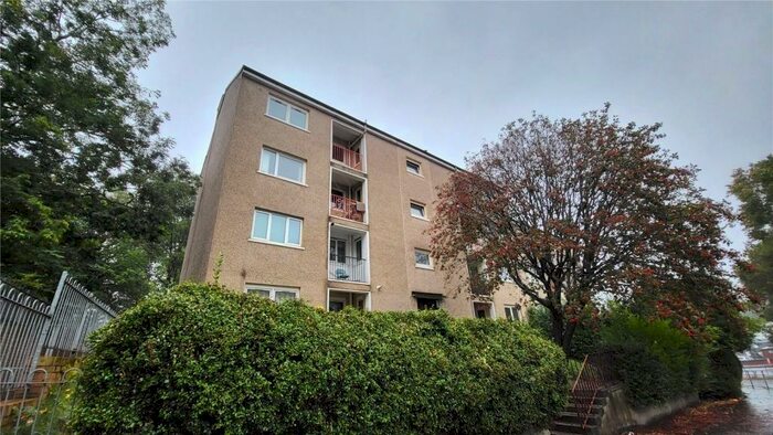 2 Bedroom Flat To Rent In Whitehill Street, Glasgow, G31
