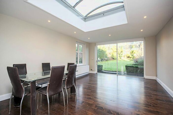 5 Bedroom Property To Rent In Brampton Grove, Hendon, London, NW4