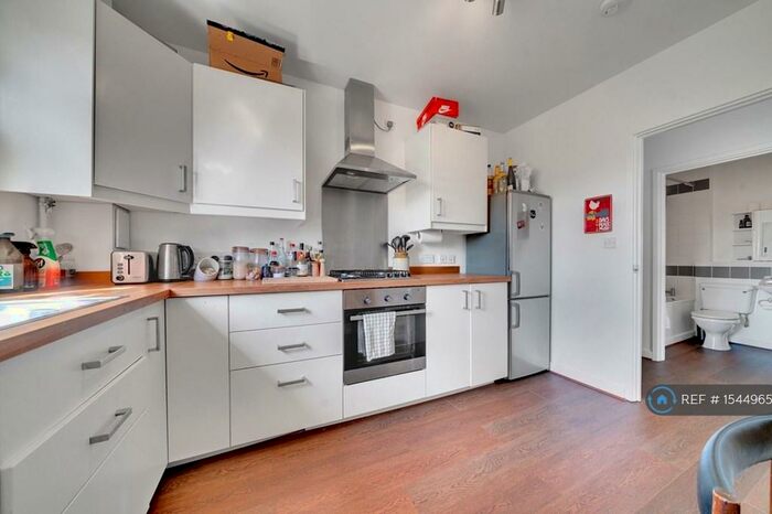 1 Bedroom Flat To Rent In St. Georges Way, London, SE15