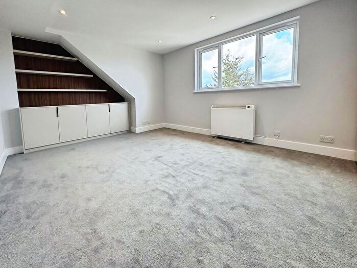 1 Bedroom Flat To Rent In Kenton Road, Harrow, HA3