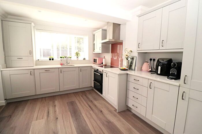 3 Bedroom Terraced House To Rent In Havendale, Hedge End, Southampton, SO30