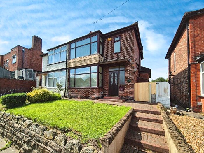 3 Bedroom Semi-Detached House To Rent In Hulmes Road, Failsworth, Manchester, Greater Manchester, M35