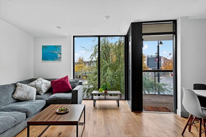 1 Bedroom Flat For Sale In Packington Street, London, N1