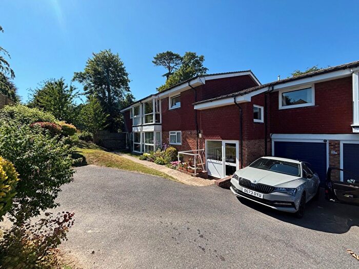 2 Bedroom Flat For Sale In Highwoods Court, Pinewoods, Bexhill On Sea, TN39