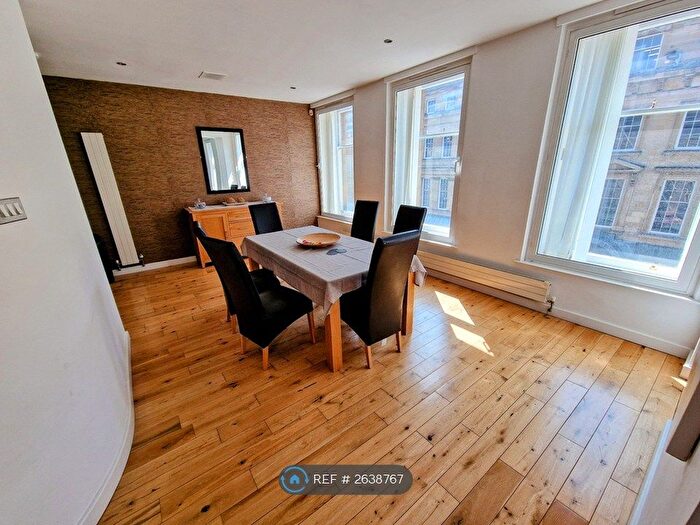 3 Bedroom Flat To Rent In Grey Street, Newcastle, NE1