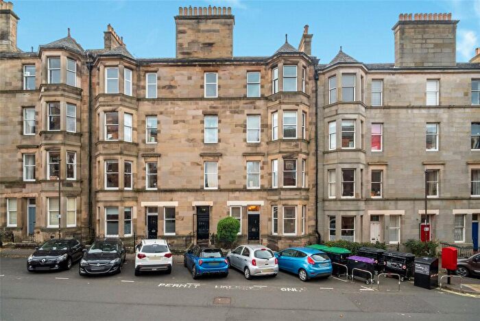 2 Bedroom Apartment For Sale In Montpelier Park, Bruntsfield, Edinburgh, EH10