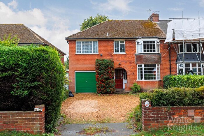 4 Bedroom Semi-Detached House For Sale In Wokingham Road, Earley, Reading, Berkshire, RG6