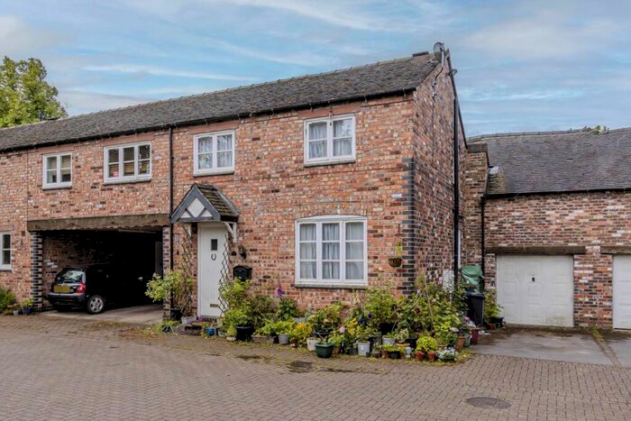 2 Bedroom Mews For Sale In Holly Mews, Keele, ST5