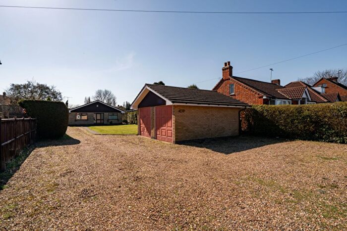 3 Bedroom Detached Bungalow For Sale In Dominion Road, Glenfield, Leicester, Leicestershire, LE3