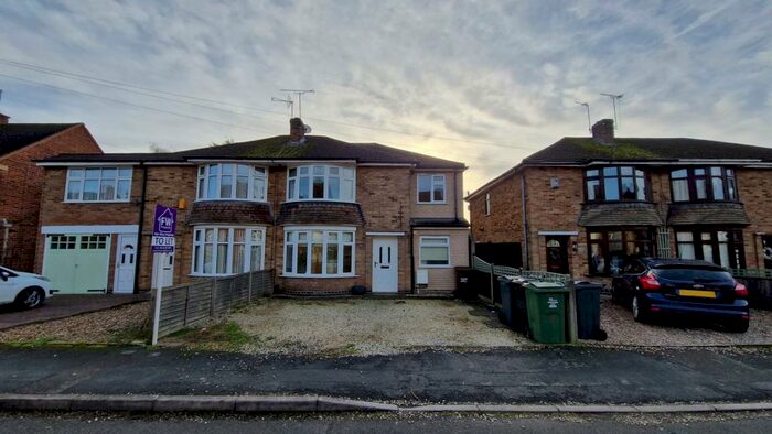 4 Bedroom Semi-Detached House To Rent In Myrtle Avenue, Birstall, LE4