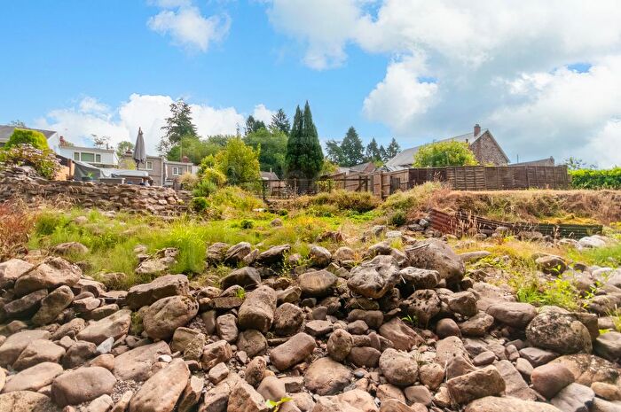 2 Bedroom Cottage For Sale In Heol Giedd, Ystradgynlais, Swansea, SA9