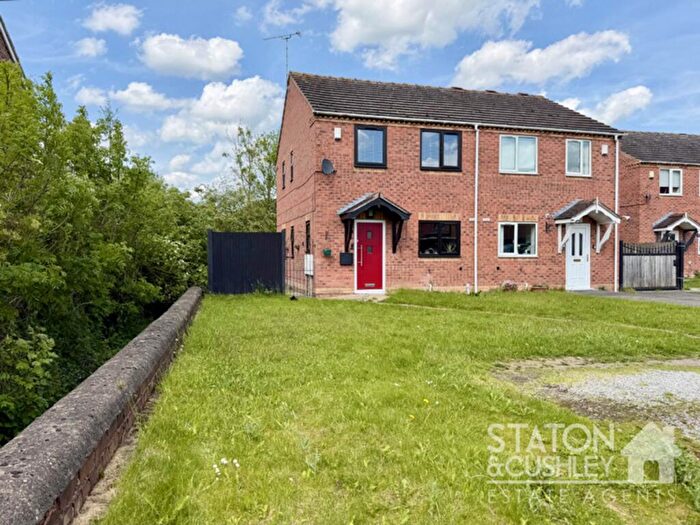 3 Bedroom Semi Detached House For Sale In Creswell Road, Clowne, S43