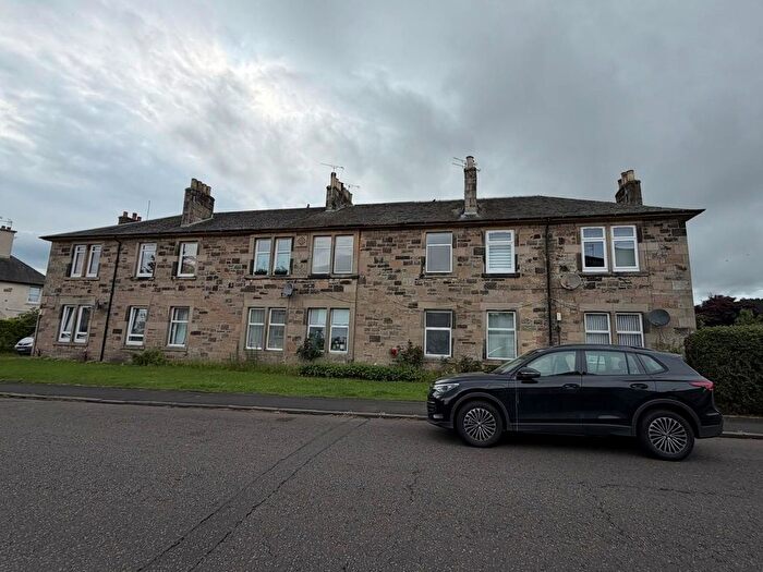 2 Bedroom Flat To Rent In Inverallan Road, Stirling, FK9