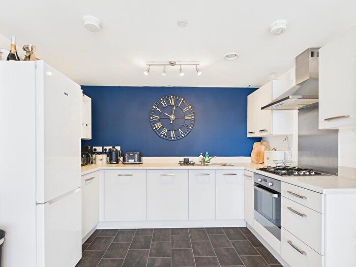 2 Bedroom Flat For Sale In Apartment, City Centre, Birmingham, B5