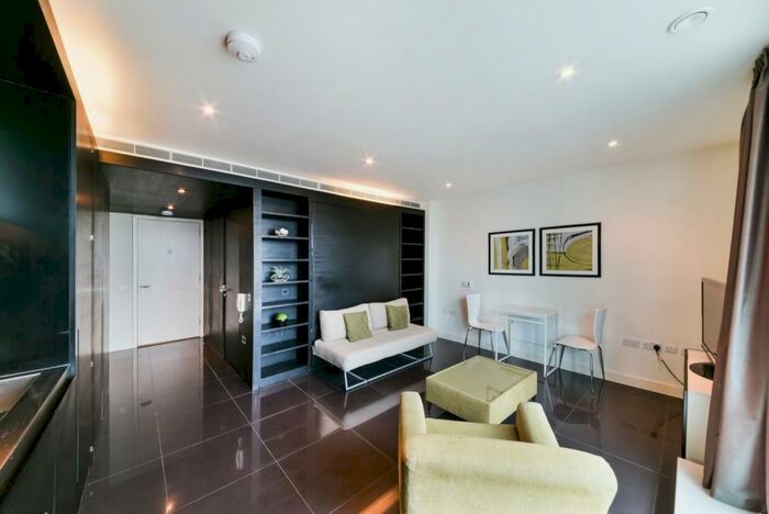 Studio To Rent In West Tower, Pan Peninsula, Canary Wharf, E14
