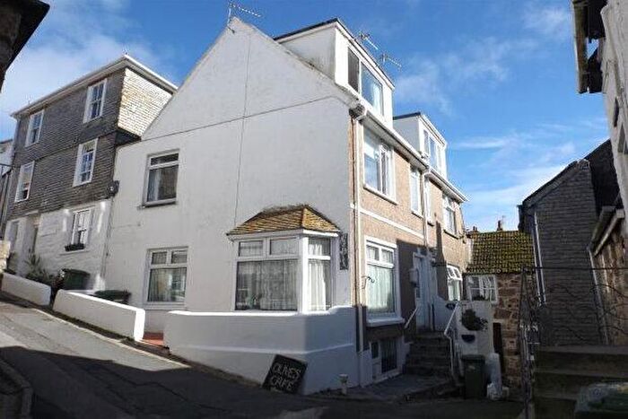 1 Bedroom Flat To Rent In Traddles, St. Ives, TR26