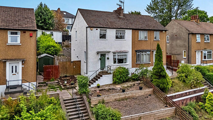 3 Bedroom Semi-Detached House For Sale In Dorchester Avenue, Kelvindale, G12