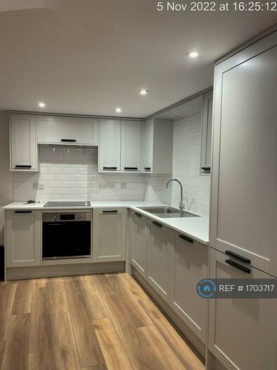 2 Bedroom Flat To Rent In Fountain Mill, Bristol, BS5