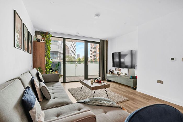 1 Bedroom Flat For Sale In Hawthorne Crescent, London, SE10