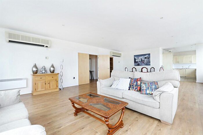 3 Bedroom Penthouse To Rent In Rodney Point, Rotherhithe Street, London, SE16
