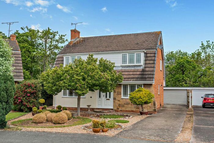 3 Bedroom Detached House For Sale In Cilgant Eglwys Wen, Bodelwyddan, Rhyl, LL18