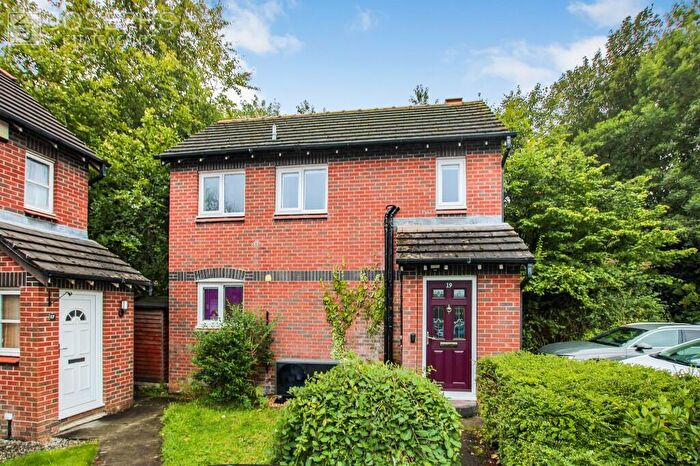 2 Bedroom Detached House To Rent In Muirfield Close, Bolton, Greater Manchester, BL3